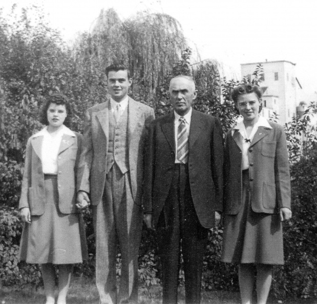 Fountains Family 1941