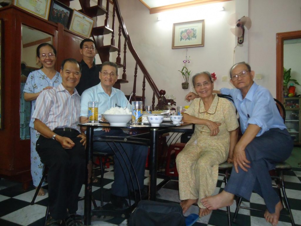 2012 Chau, Lyle, Baus, Minh Thanh, sister& husband,