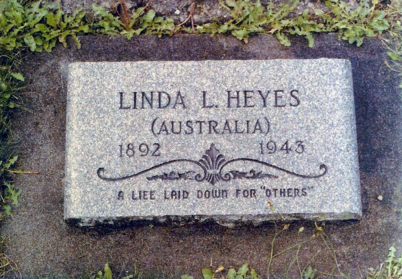 Heyes, Linda Gravestone