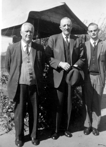 Harshorne, L & H Groenewald, Ernest Robinson.JPG