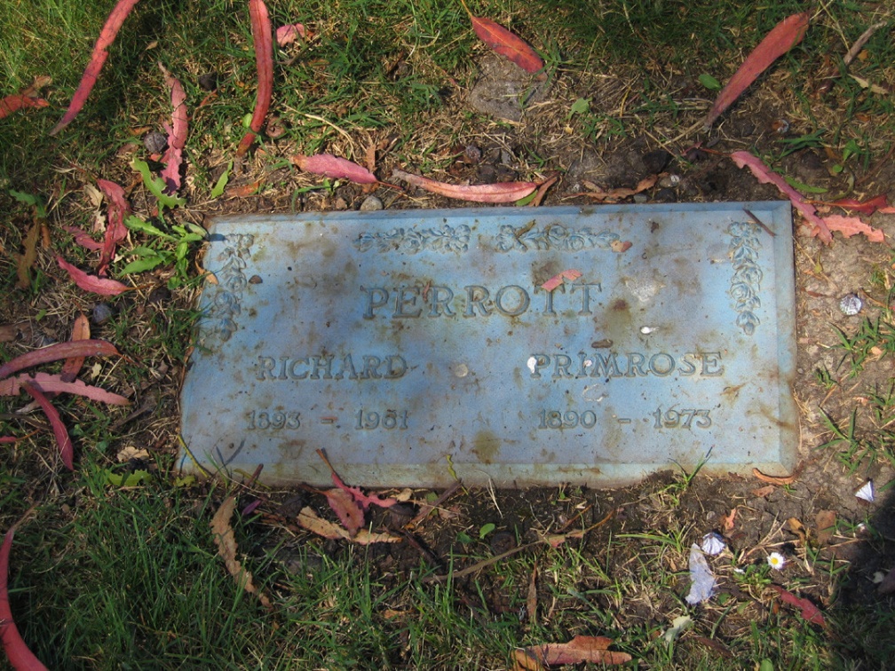 Grave - Cecilia Primrose (Carroll  Perrott 1890-1973