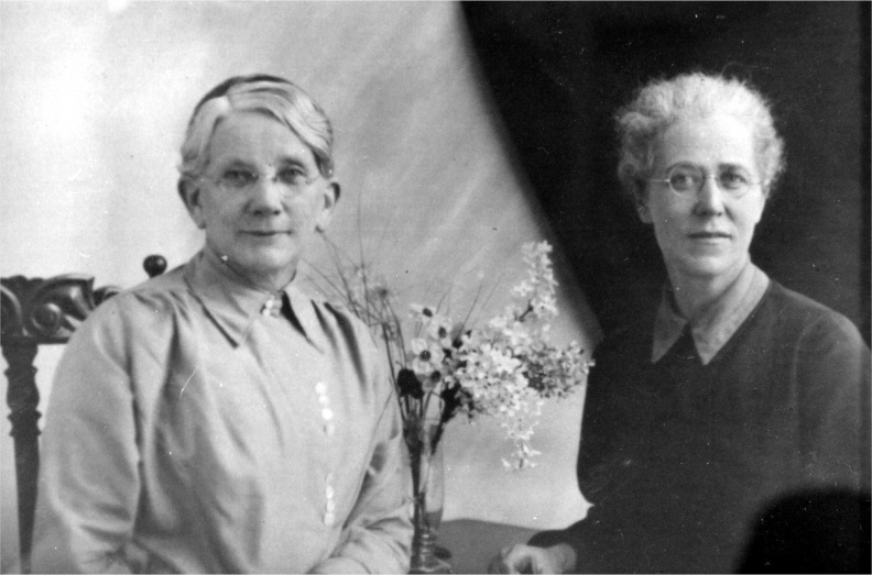 Moodie, Mary &amp; P Jooste   -